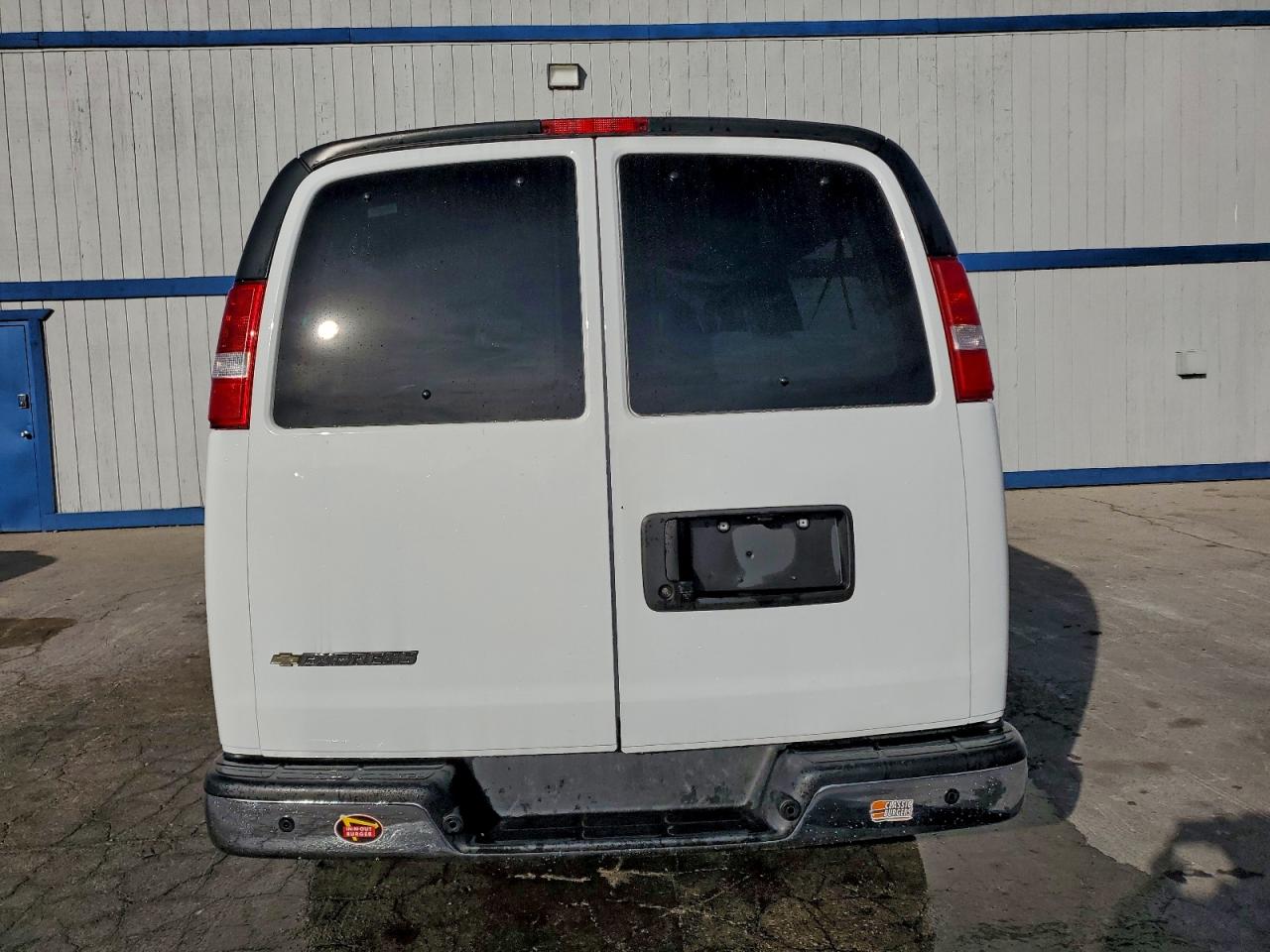 2024 CHEVROLET EXPRESS G3500 LT photo 6