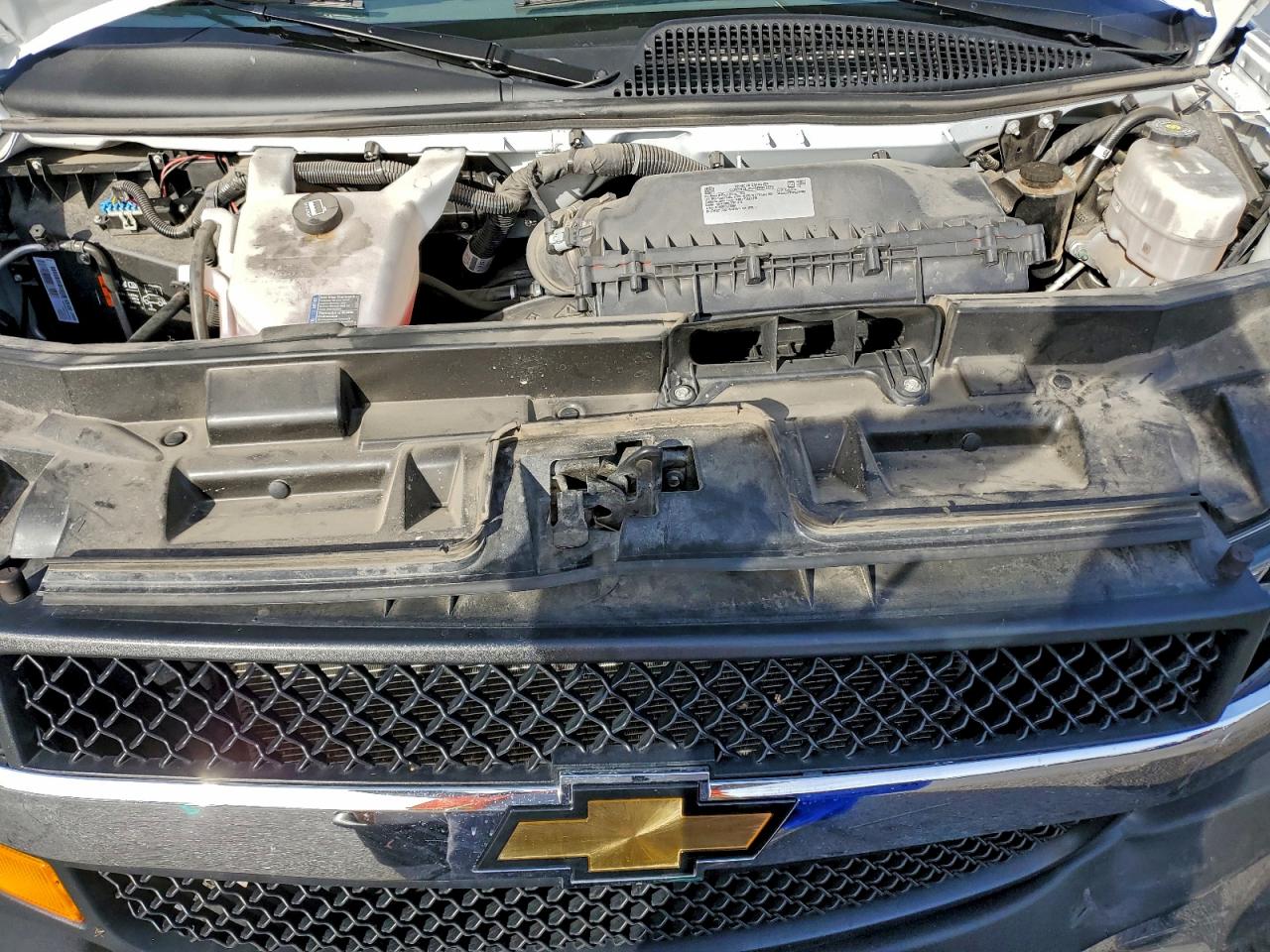 2024 CHEVROLET EXPRESS G3500 LT photo 12