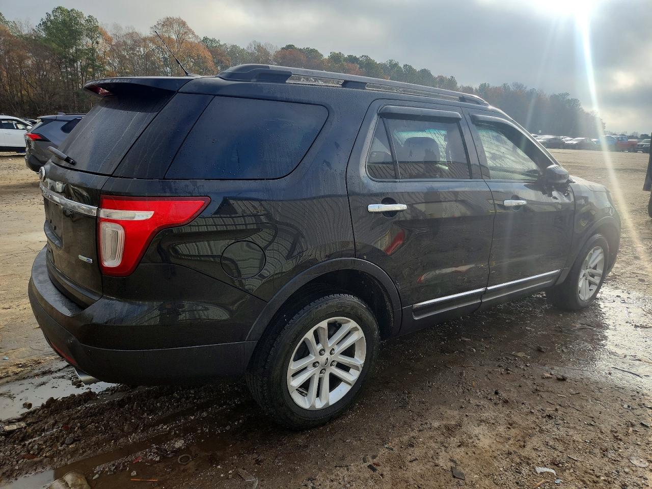 2015 FORD EXPLORER XLT photo 7