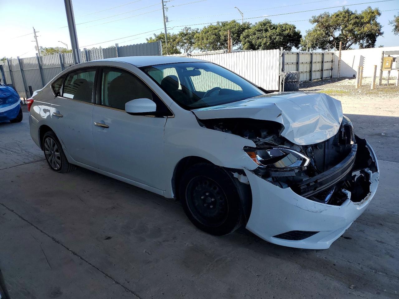 2017 NISSAN SENTRA S photo 4