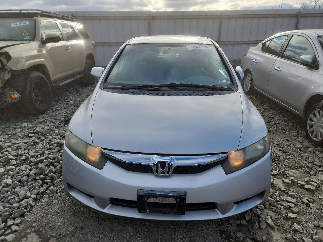 2011 HONDA CIVIC LX photo 5