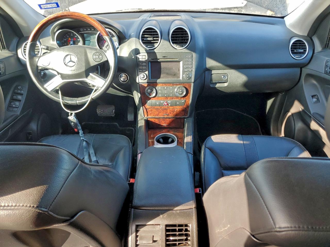 2009 MERCEDES-BENZ ML 550 photo 8