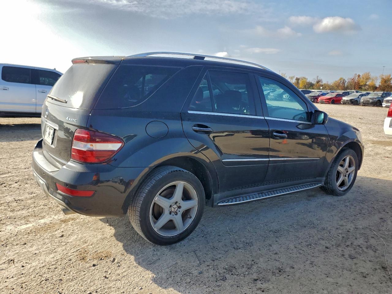 2009 MERCEDES-BENZ ML 550 photo 3