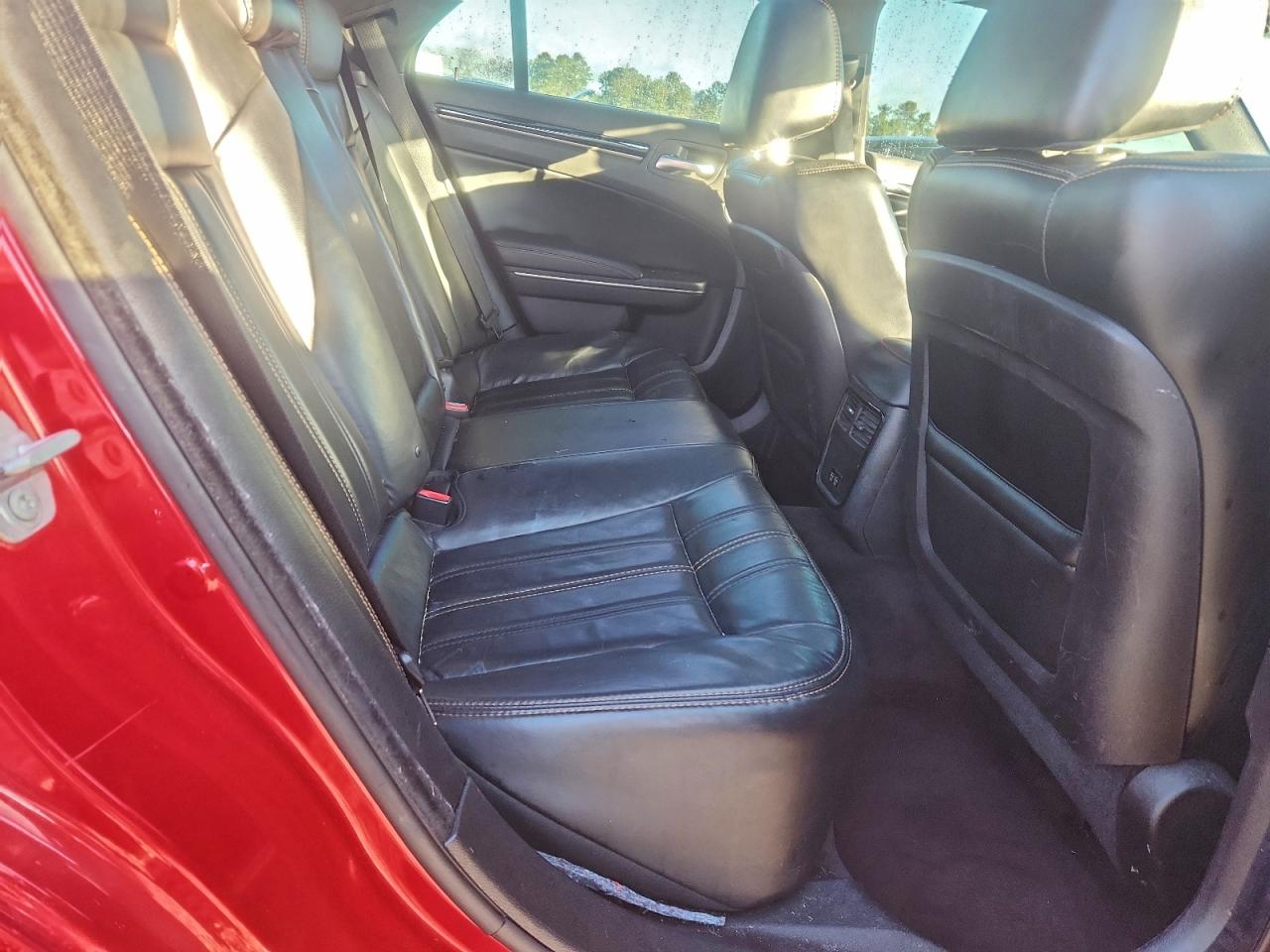 2016 CHRYSLER 300 S photo 10
