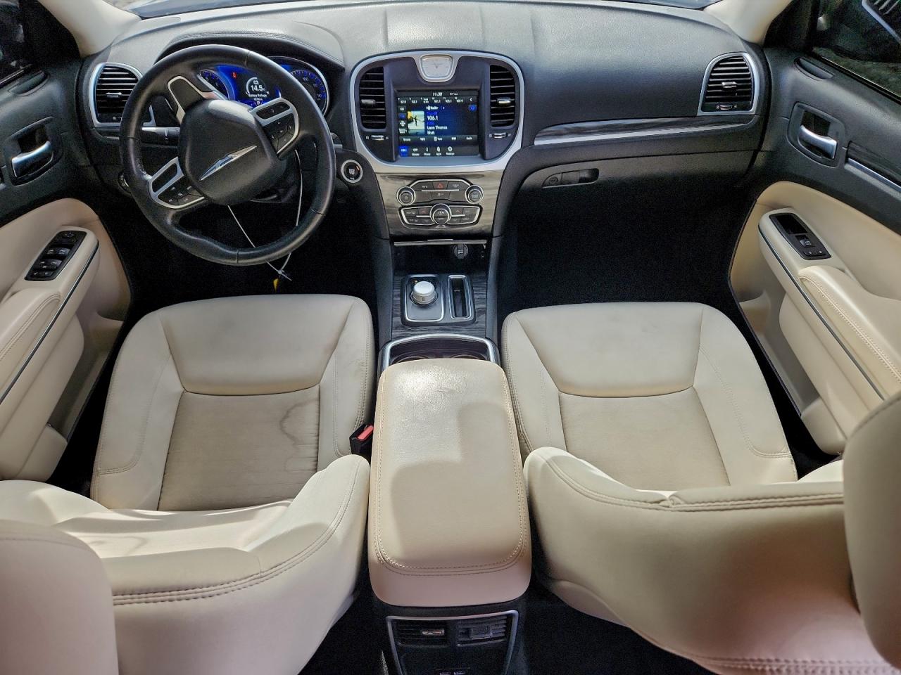 2022 CHRYSLER 300 TOURING photo 8