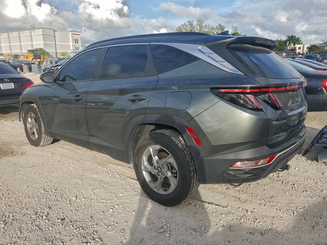 2022 HYUNDAI TUCSON SEL photo 2