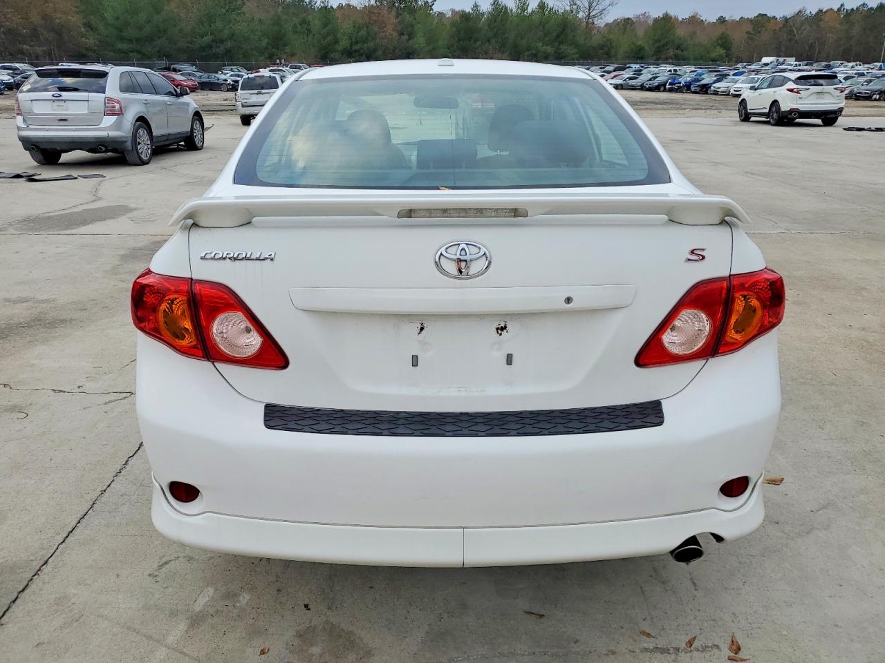 2010 TOYOTA COROLLA BASE photo 6