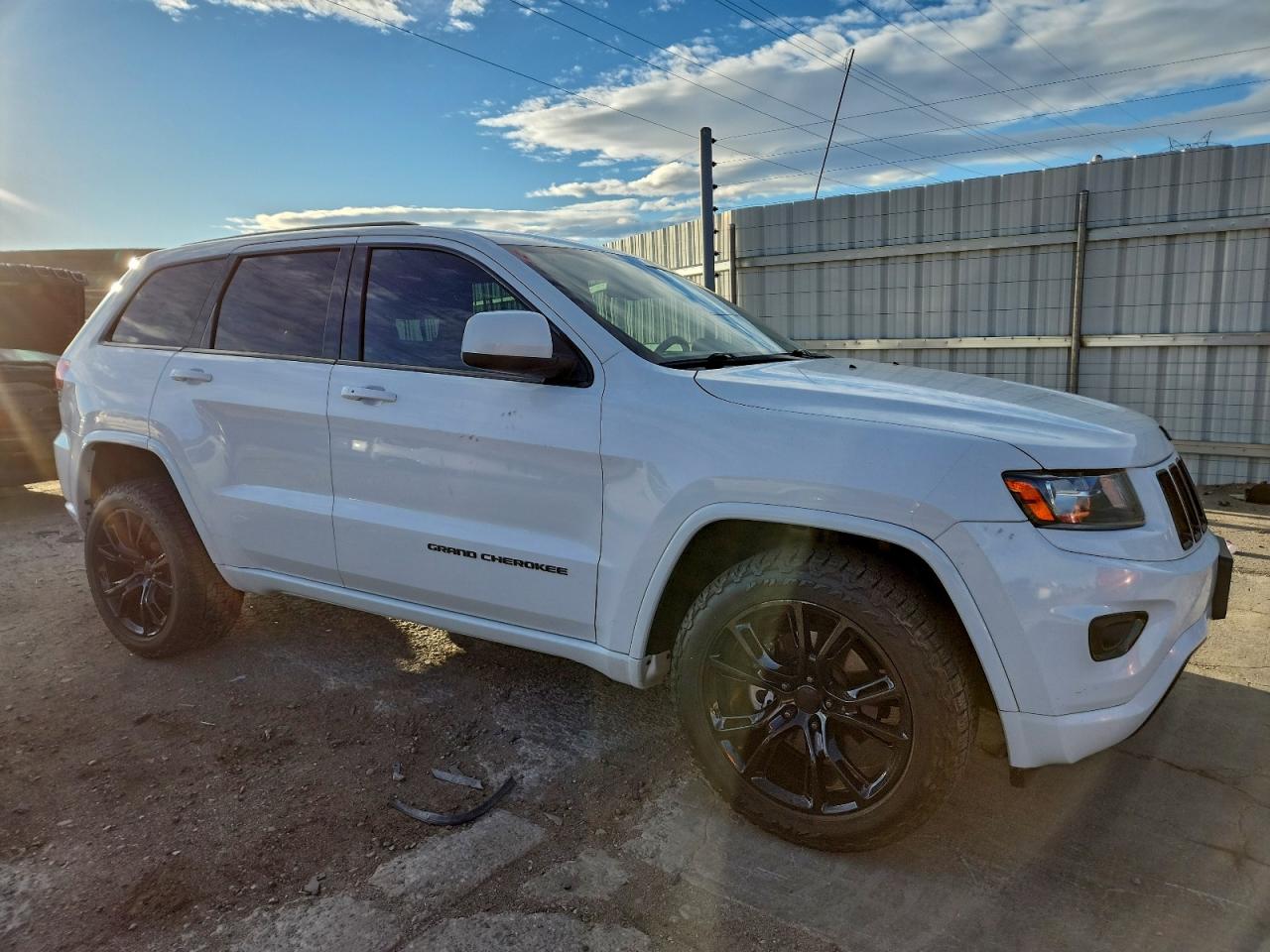 2014 JEEP GRAND CHEROKEE LAREDO photo 4