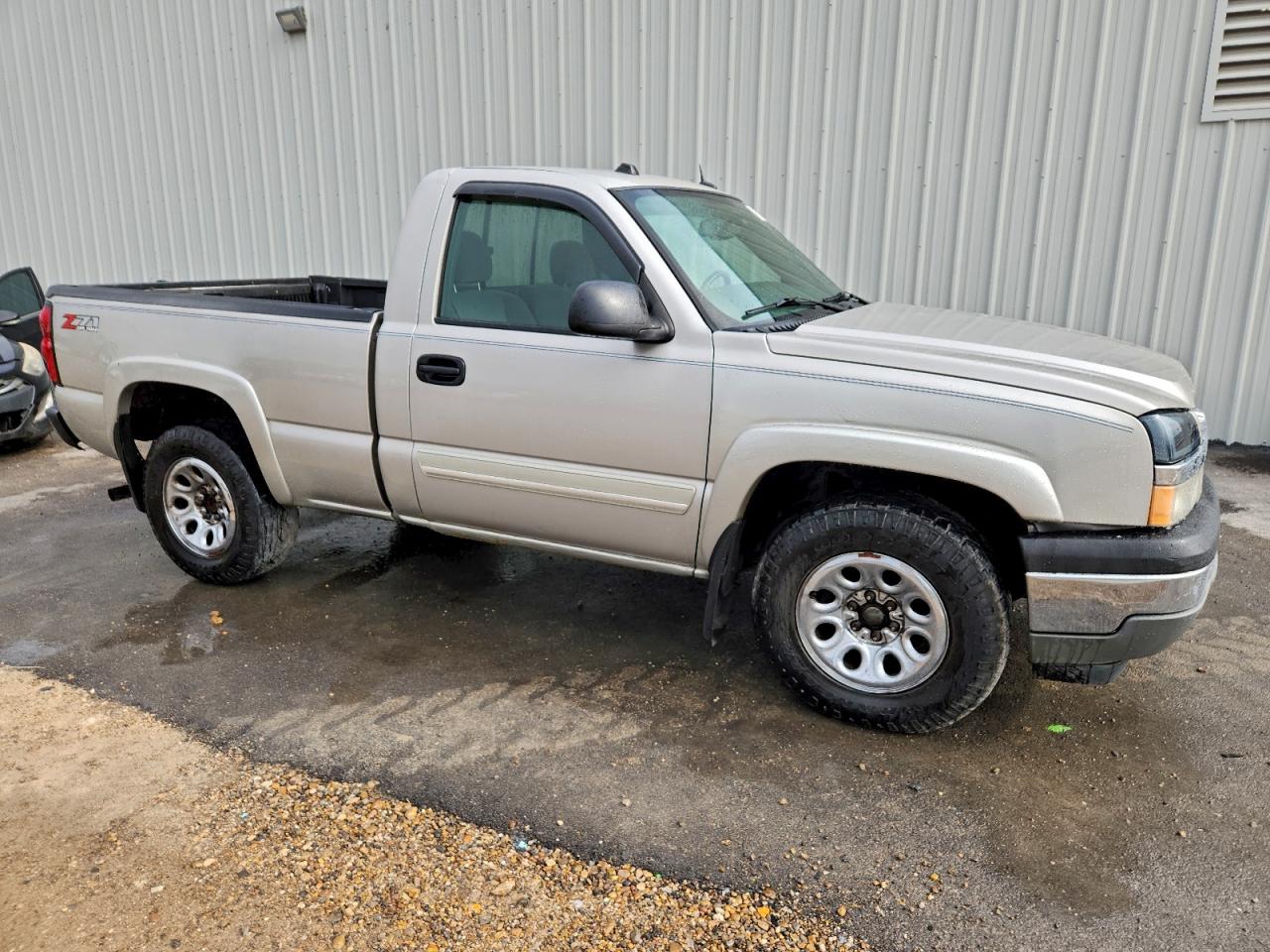 2005 CHEVROLET SILVERADO K1500 photo 4