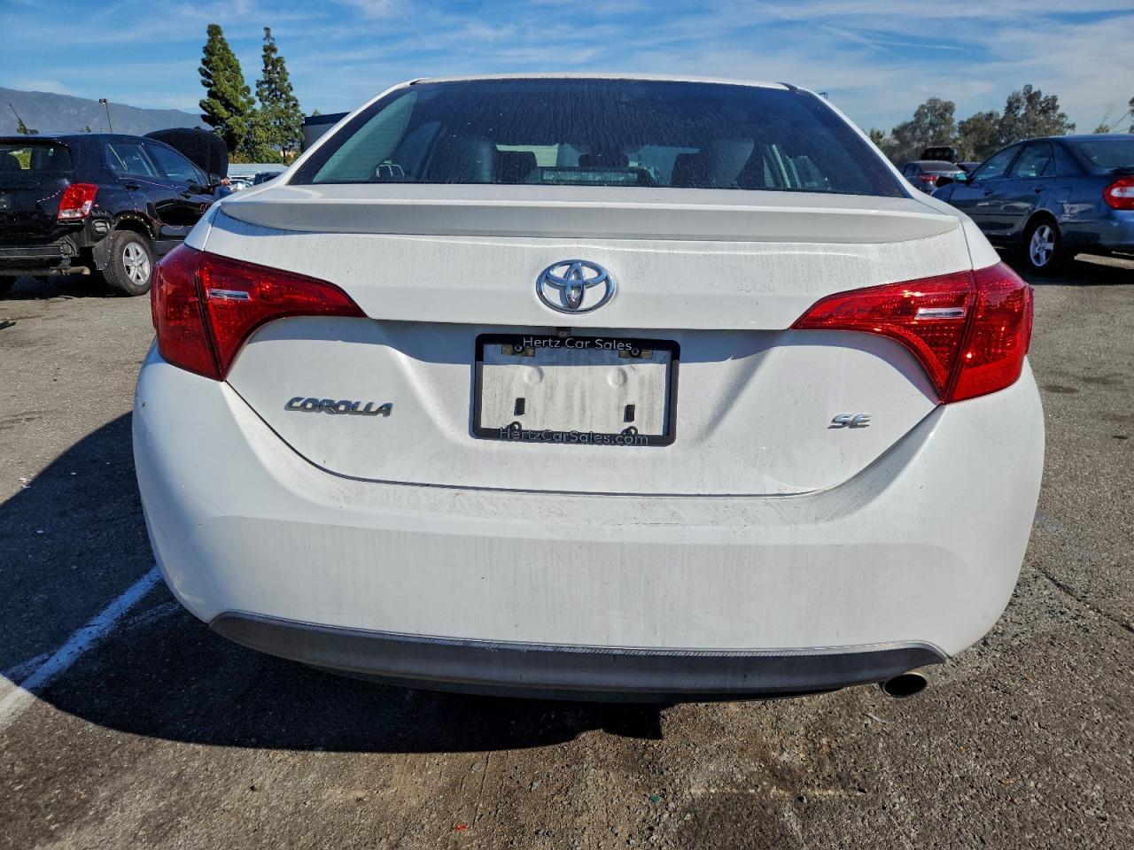 2017 TOYOTA COROLLA L photo 6