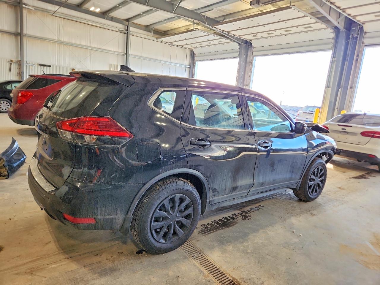 2017 NISSAN ROGUE S photo 3