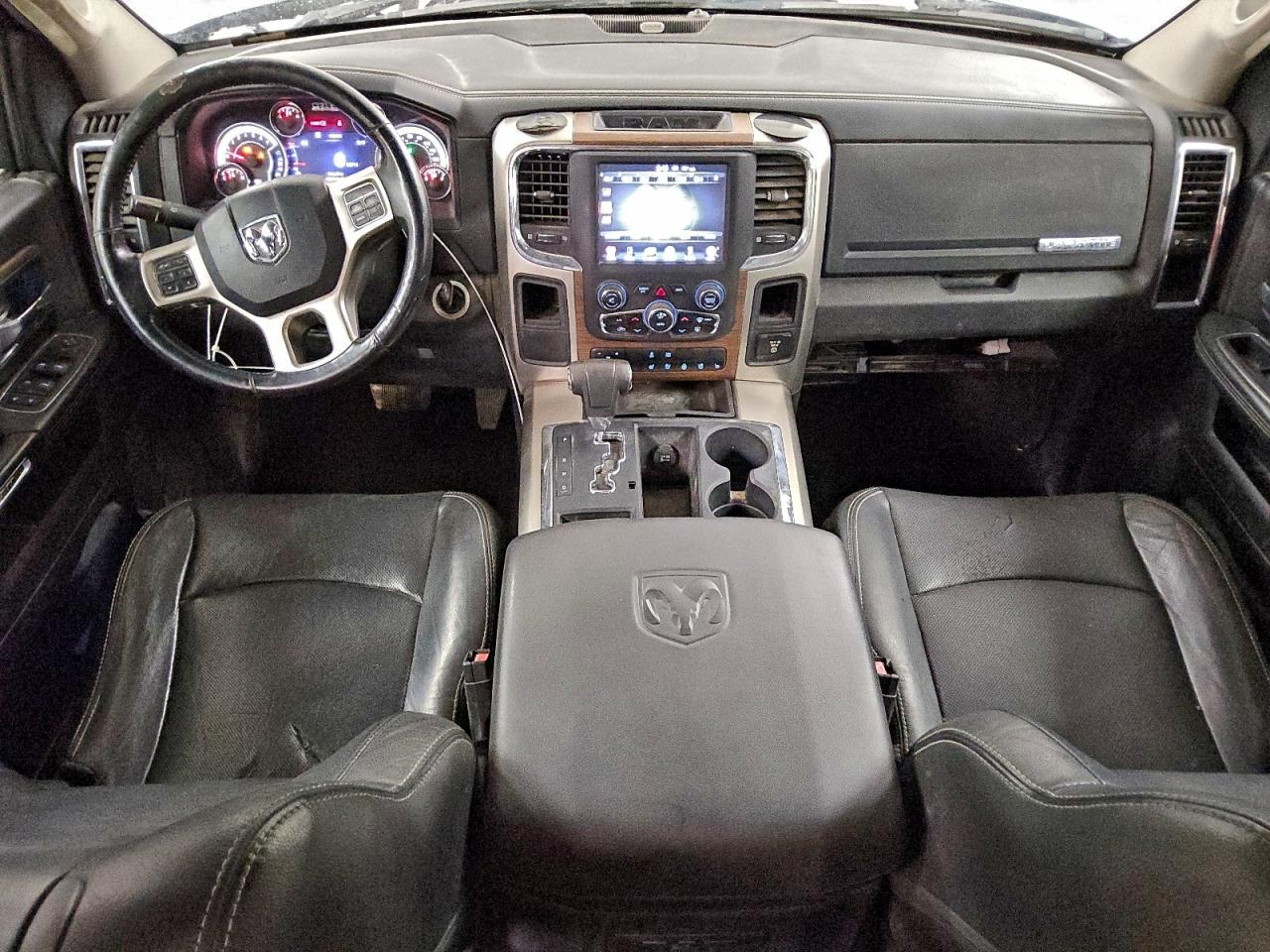 2013 RAM 1500 LARAMIE photo 8