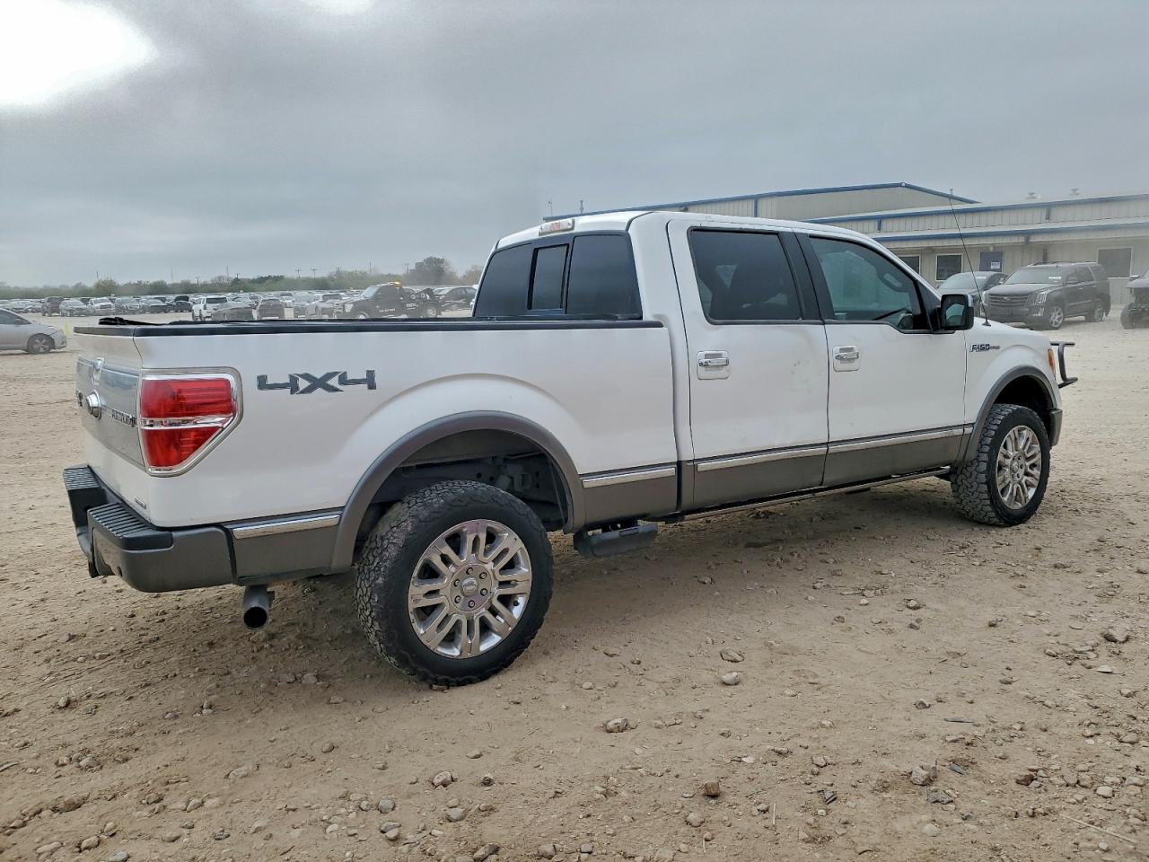 2011 FORD F150 SUPERCREW photo 3
