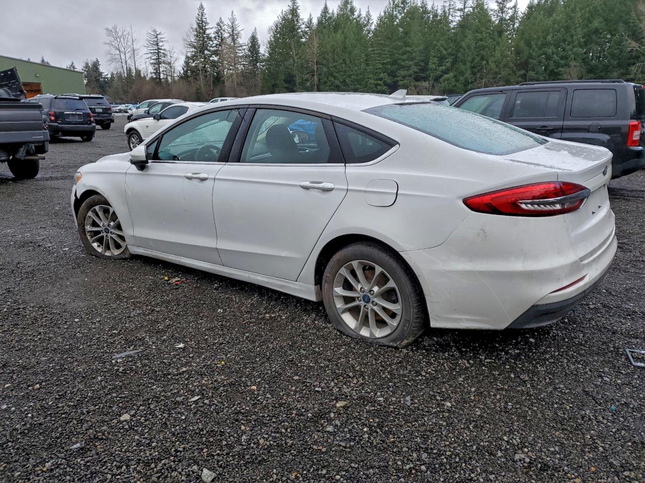 2020 FORD FUSION SE photo 2