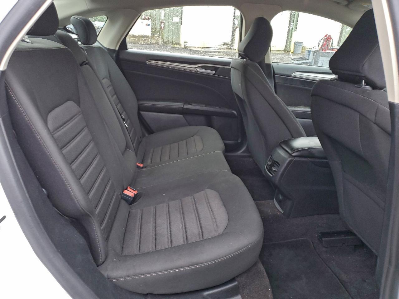 2020 FORD FUSION SE photo 10