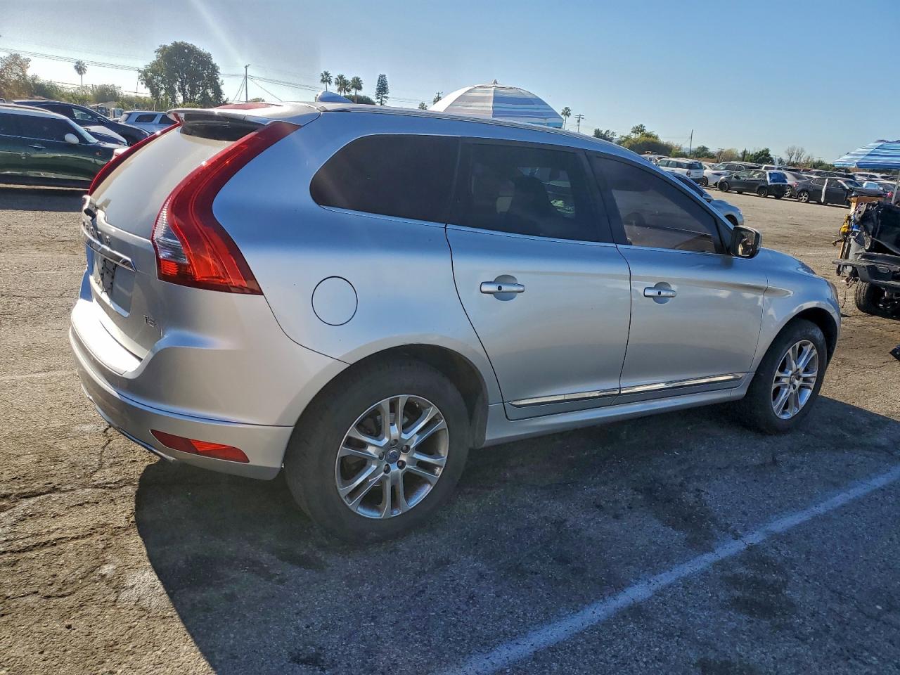 2015 VOLVO XC60 T5 PREMIER photo 3