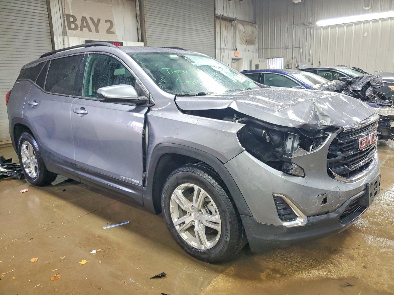 2020 GMC TERRAIN SLE photo 4
