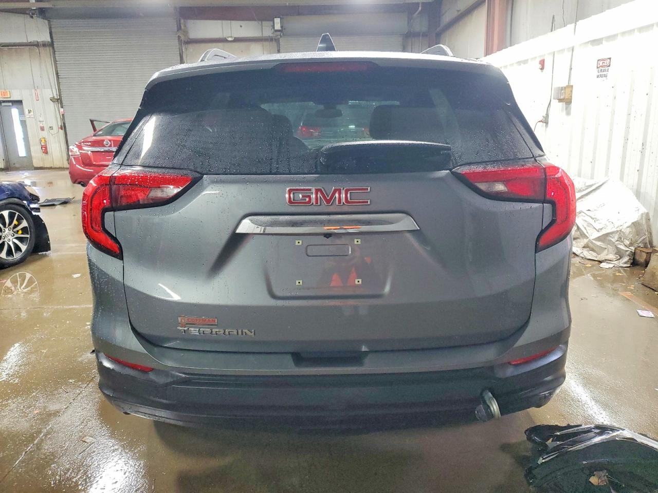 2020 GMC TERRAIN SLE photo 6