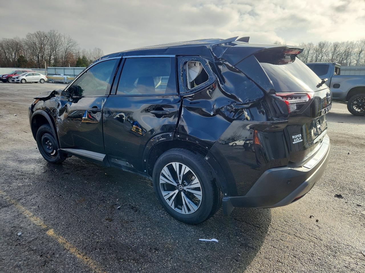 2021 NISSAN ROGUE SV photo 2