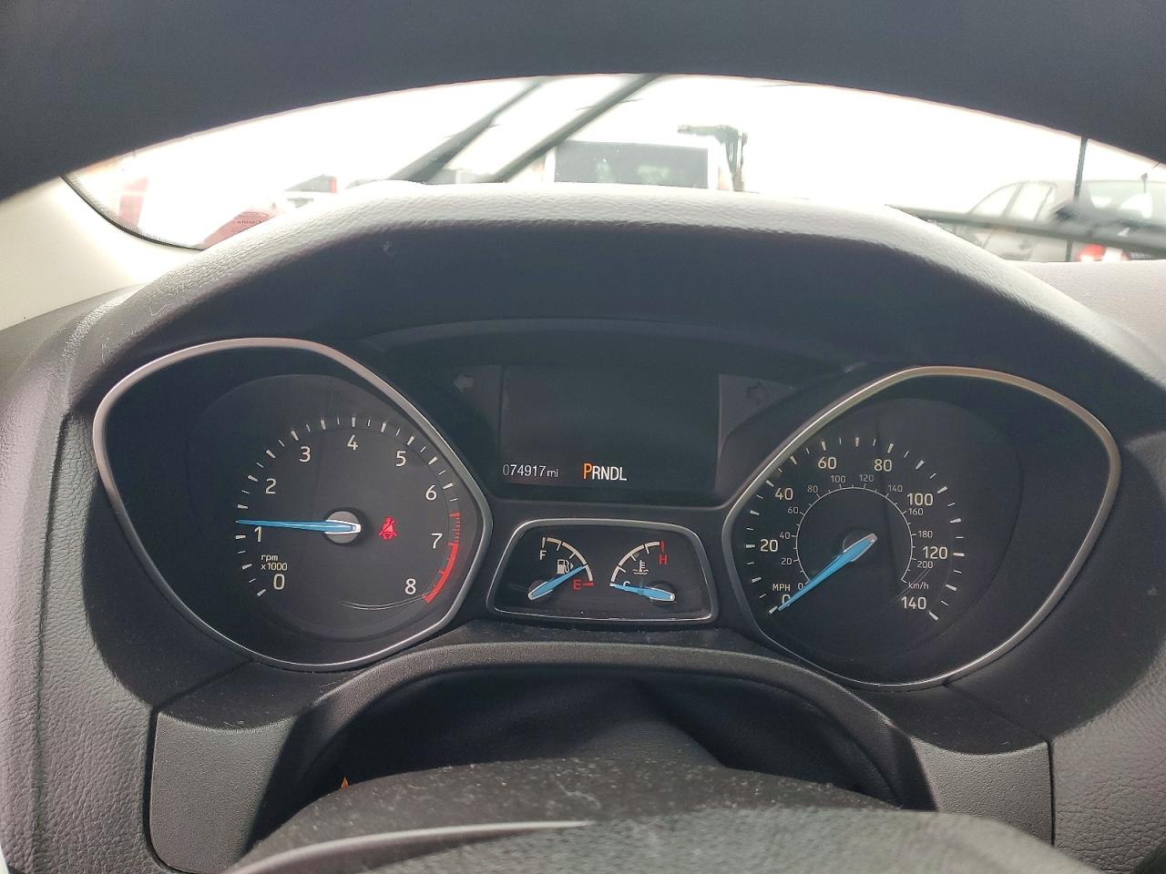 2015 FORD FOCUS SE photo 9