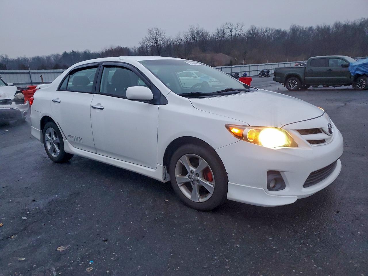 2011 TOYOTA COROLLA BASE photo 4