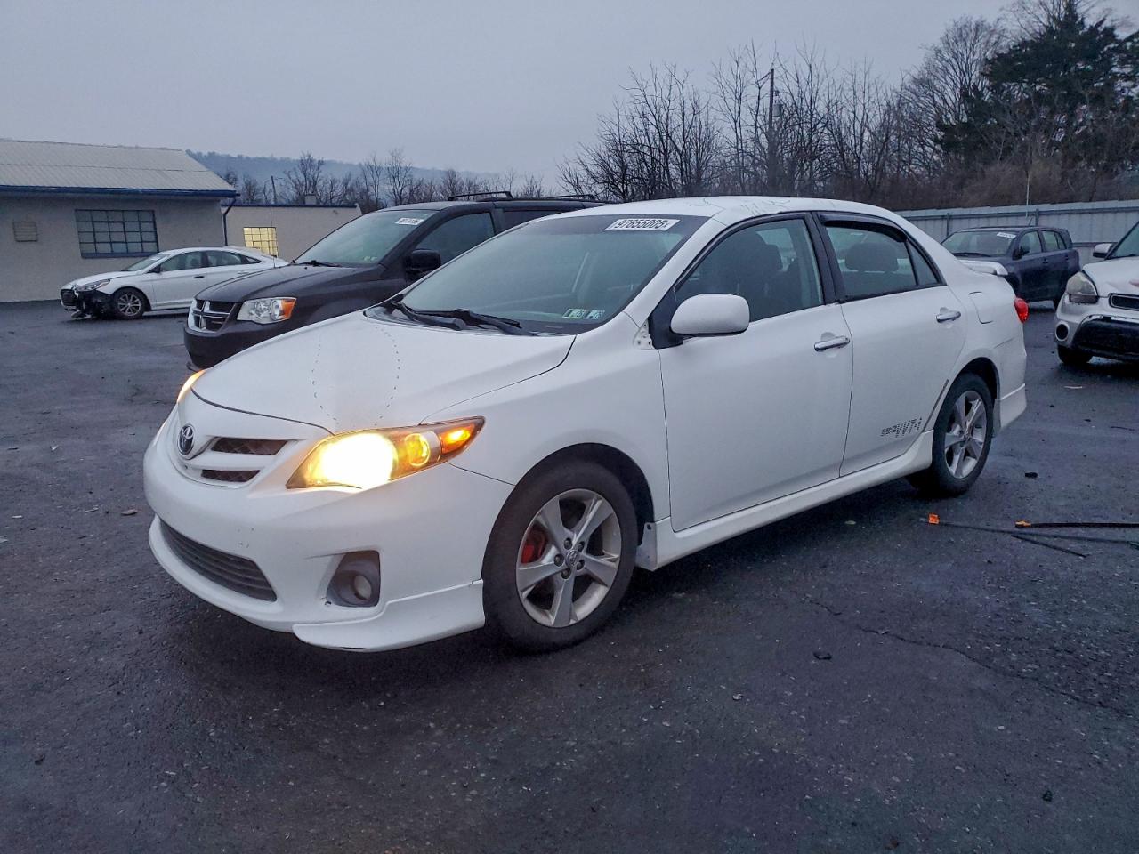 2011 TOYOTA COROLLA