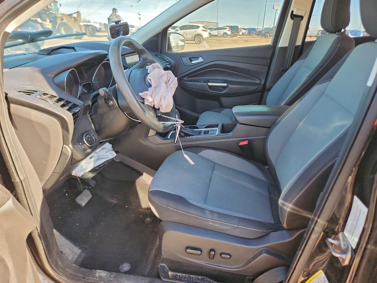 2019 FORD ESCAPE SE photo 25