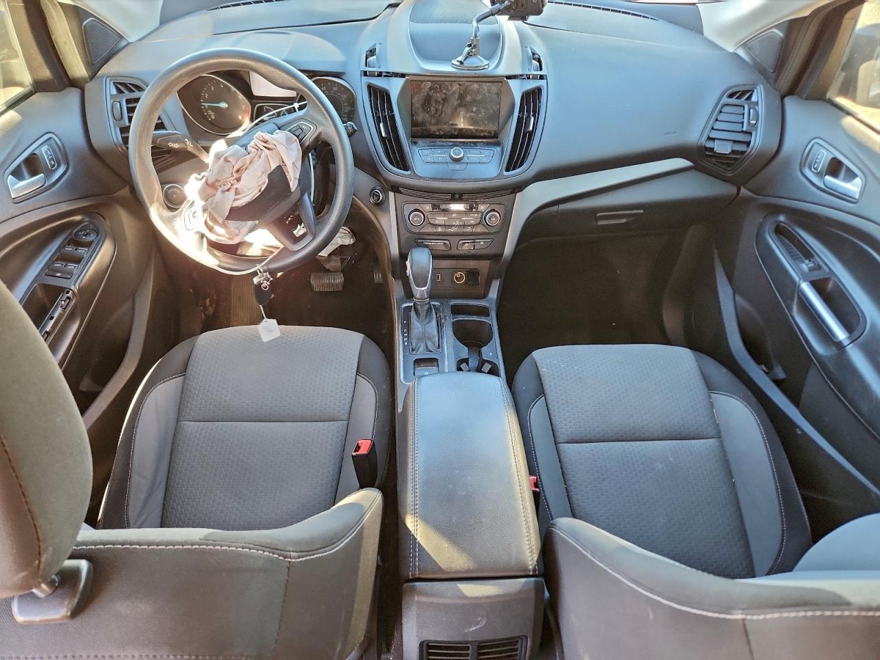 2019 FORD ESCAPE SE photo 29