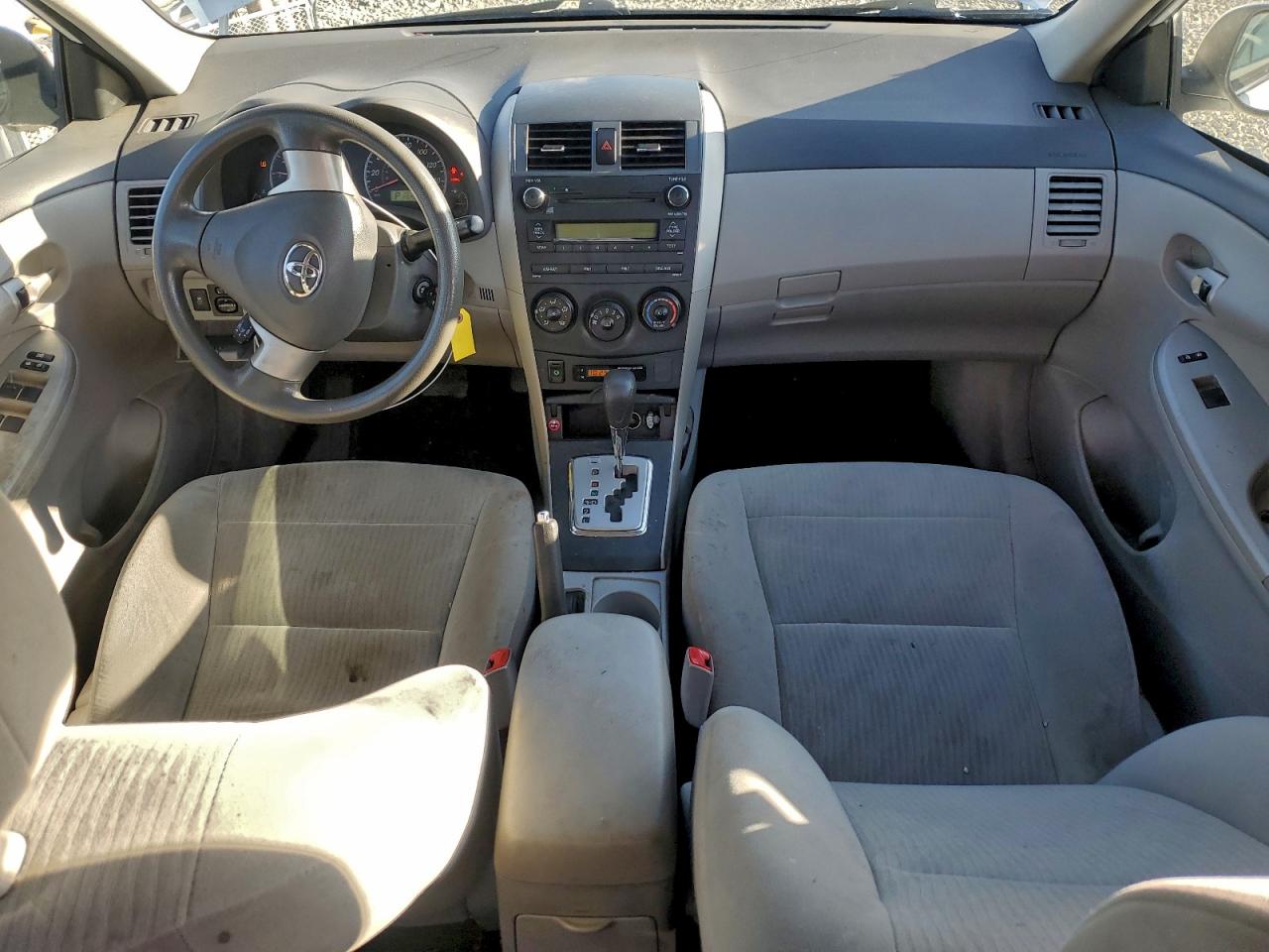 2010 TOYOTA COROLLA BASE photo 8