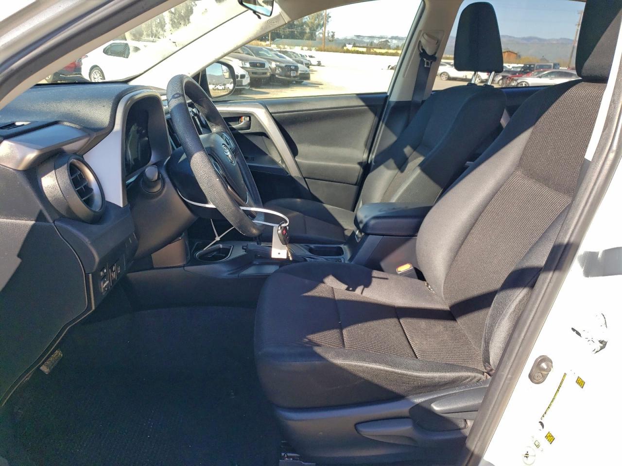 2017 TOYOTA RAV4 LE photo 7