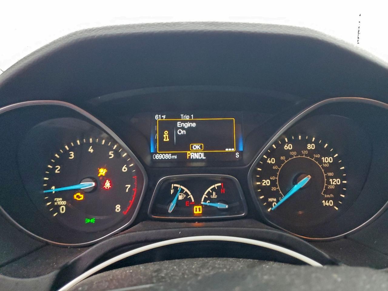 2018 FORD FOCUS SE photo 9