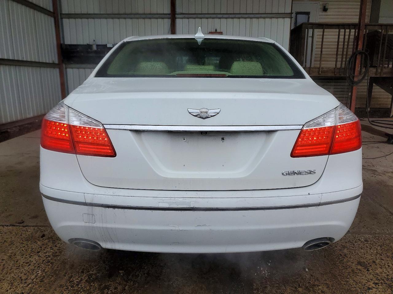2010 HYUNDAI GENESIS 3.8L photo 6