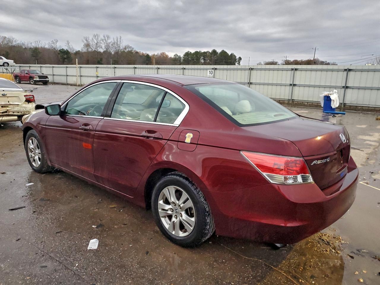 2010 HONDA ACCORD LXP photo 2