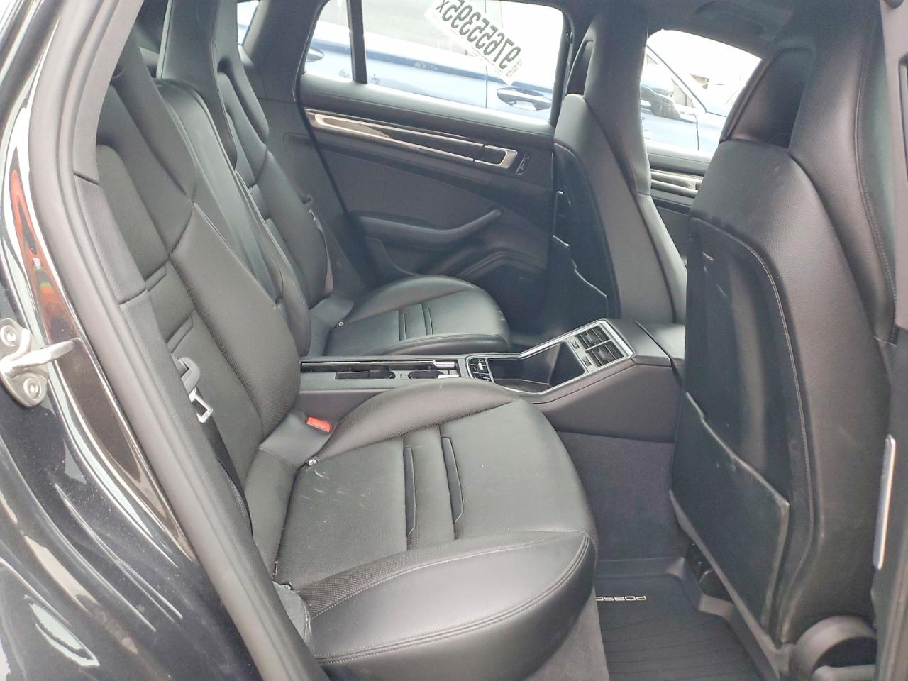 2017 PORSCHE PANAMERA 2 photo 10