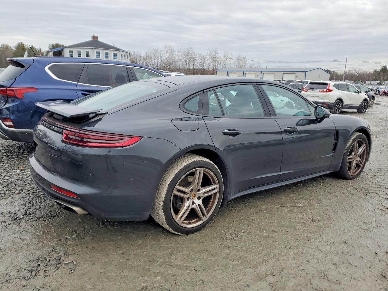 2017 PORSCHE PANAMERA 2 photo 3