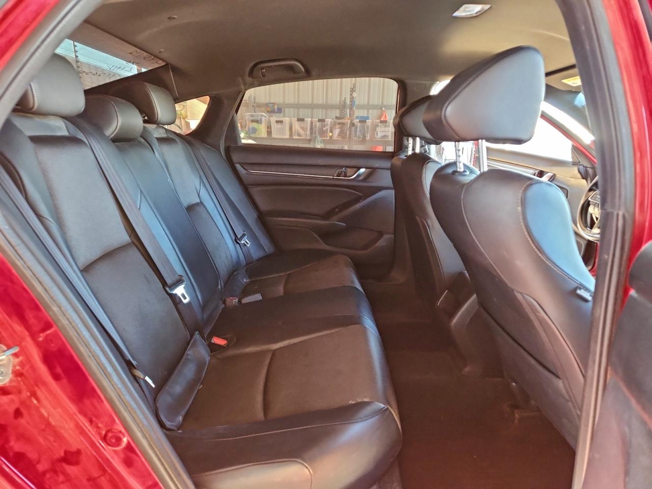 2018 HONDA ACCORD SPORT photo 10