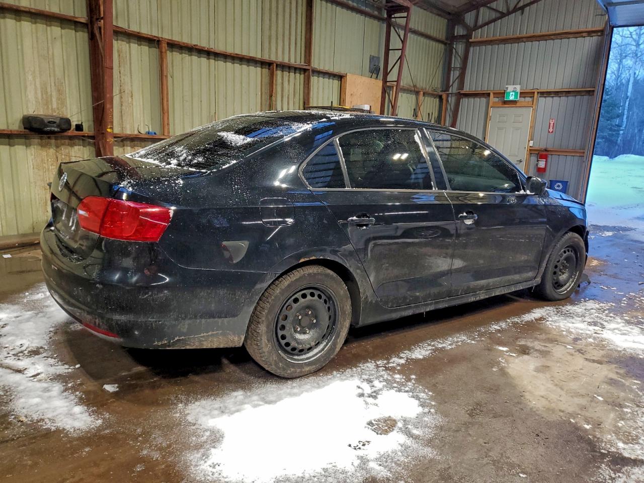 2013 VOLKSWAGEN JETTA BASE photo 3