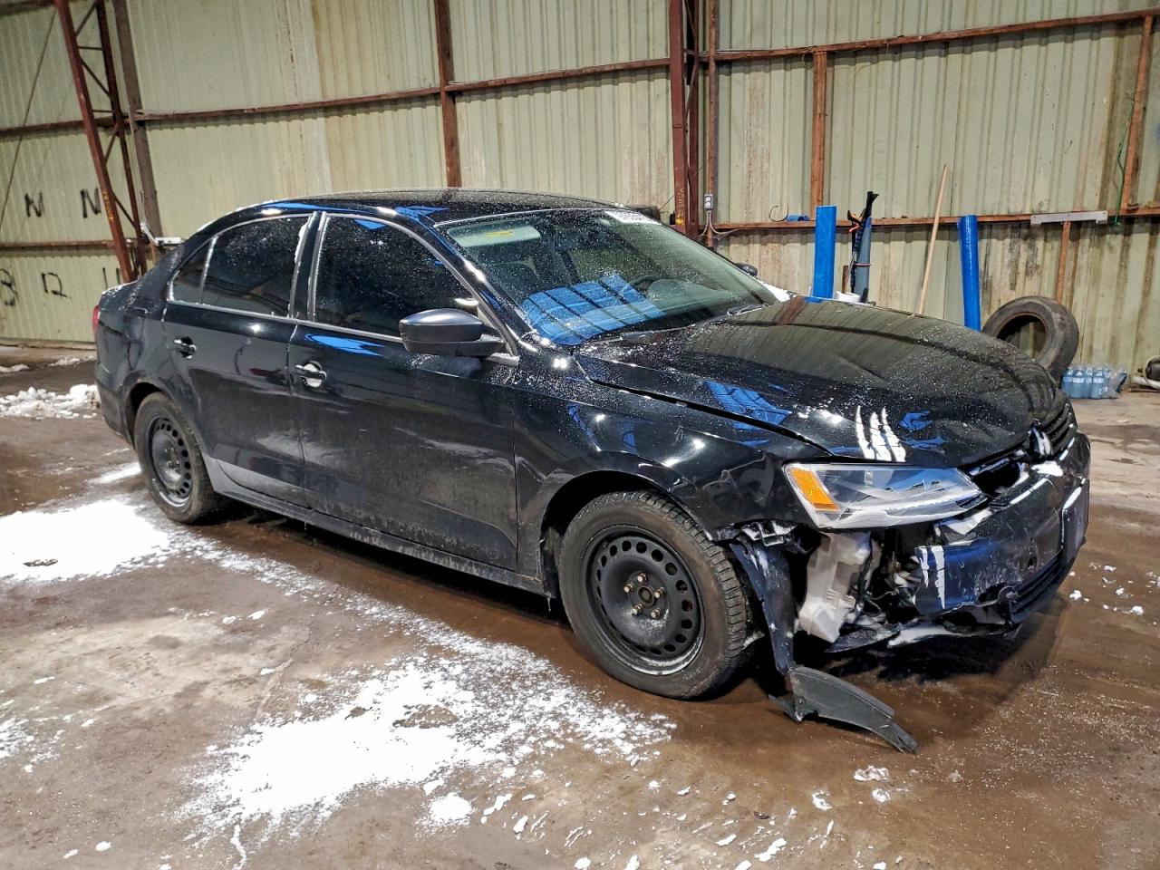 2013 VOLKSWAGEN JETTA BASE photo 4
