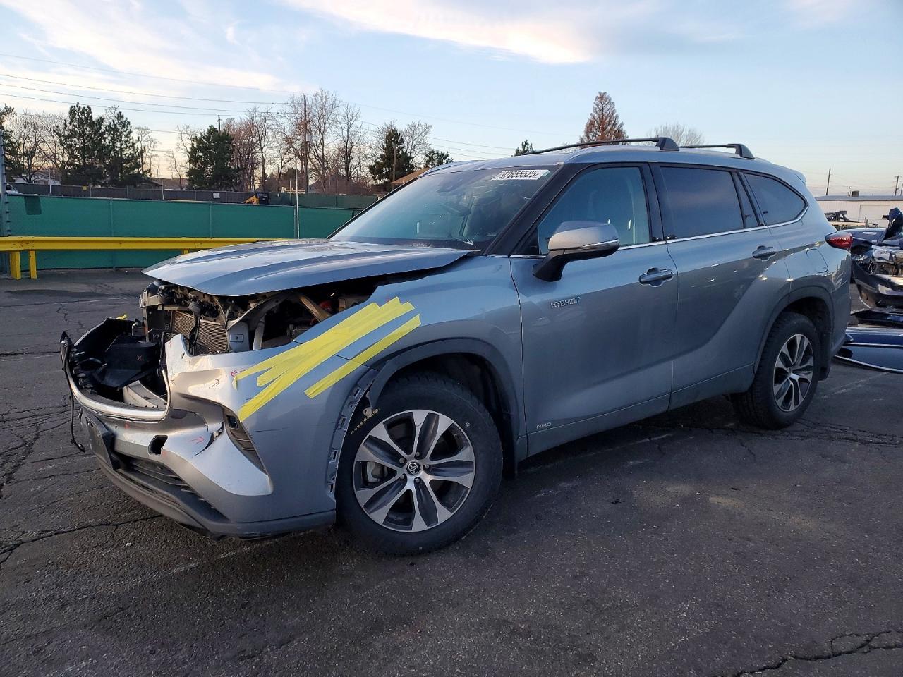 2021 TOYOTA HIGHLANDER