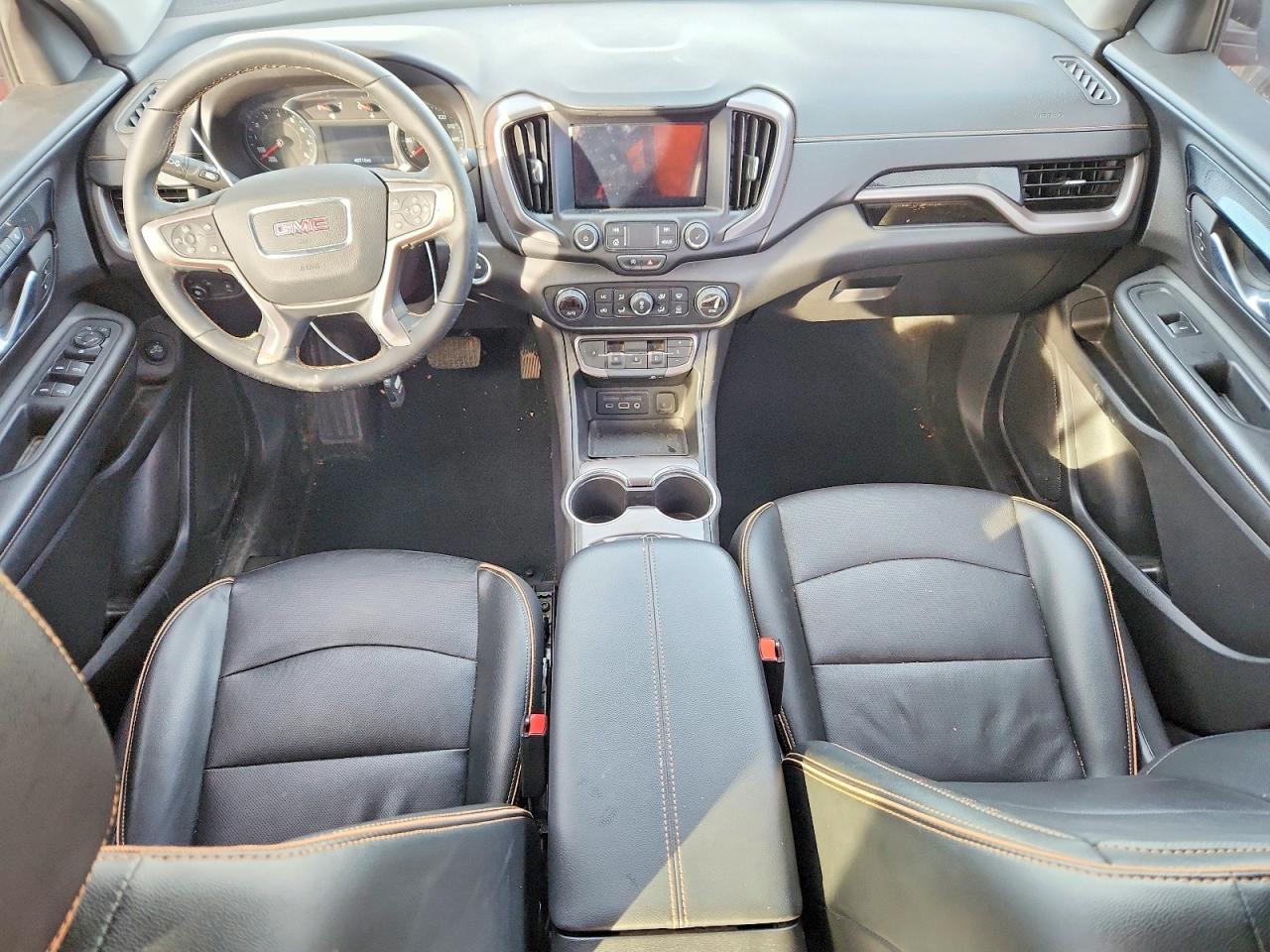 2024 GMC TERRAIN AT4 photo 8