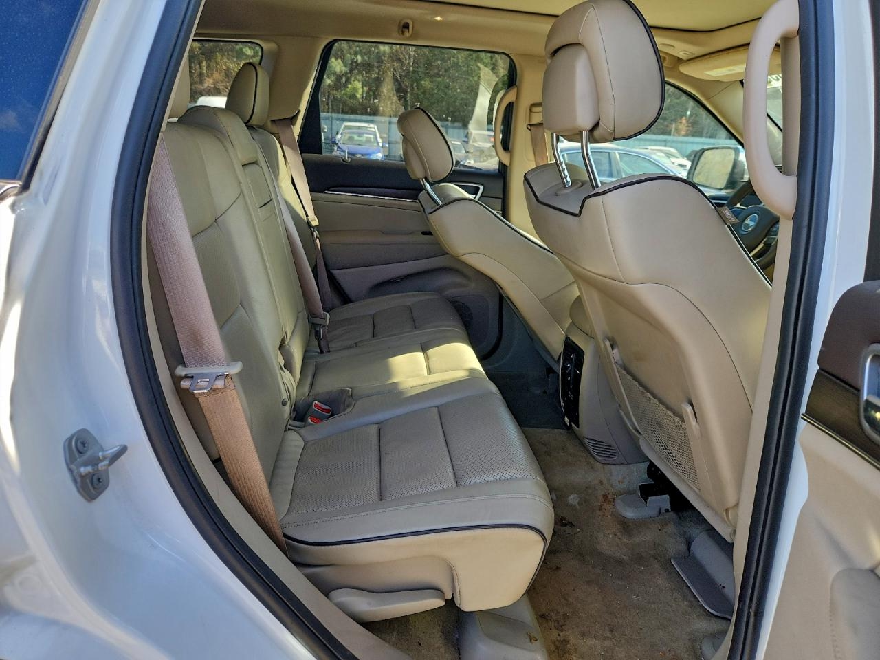 2018 JEEP GRAND CHEROKEE OVERLAND photo 11