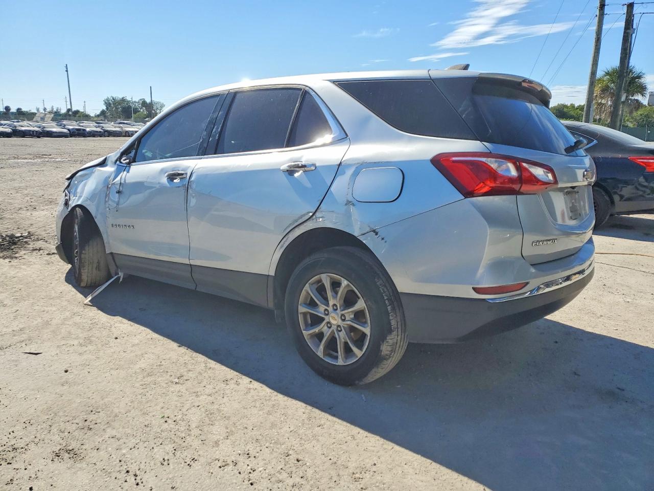 2019 CHEVROLET EQUINOX LT photo 3