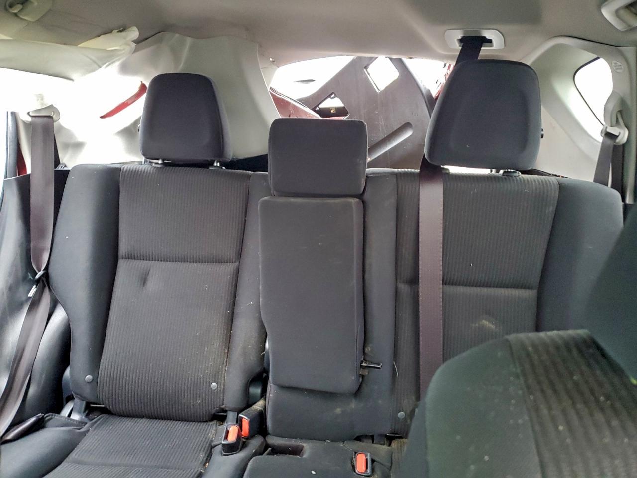 2018 TOYOTA RAV4 LE photo 10