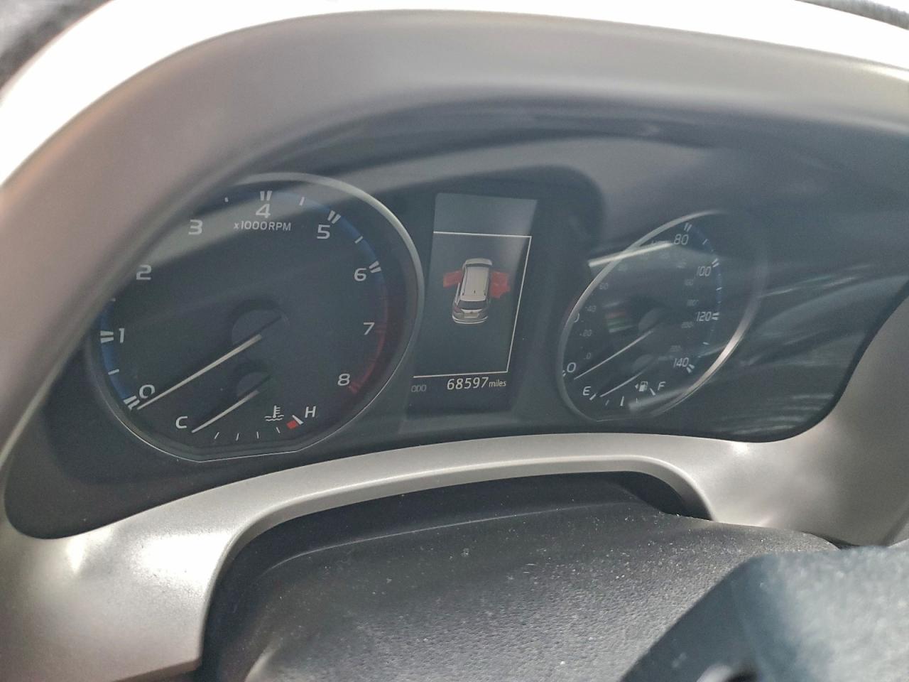 2018 TOYOTA RAV4 LE photo 9