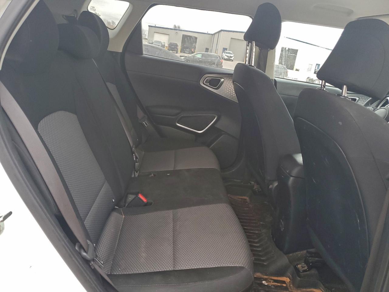 2022 KIA SOUL LX photo 10