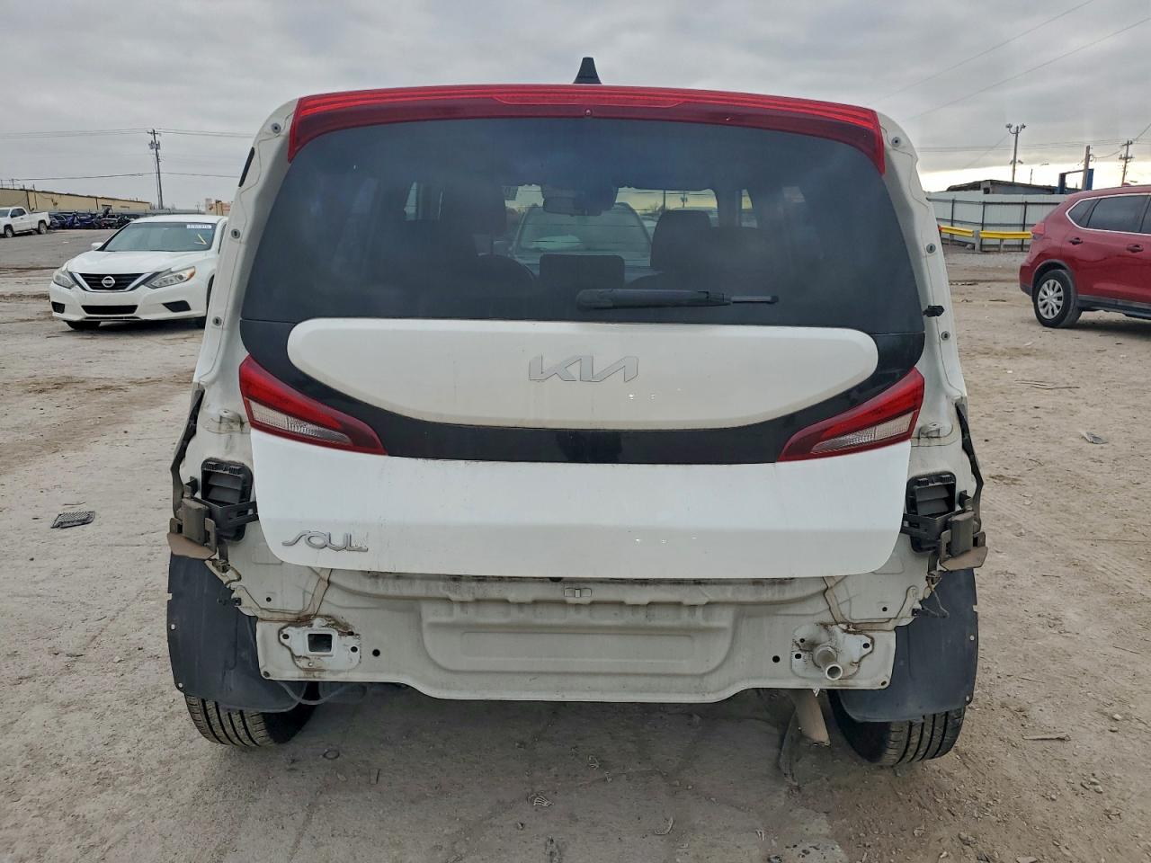 2022 KIA SOUL LX photo 6