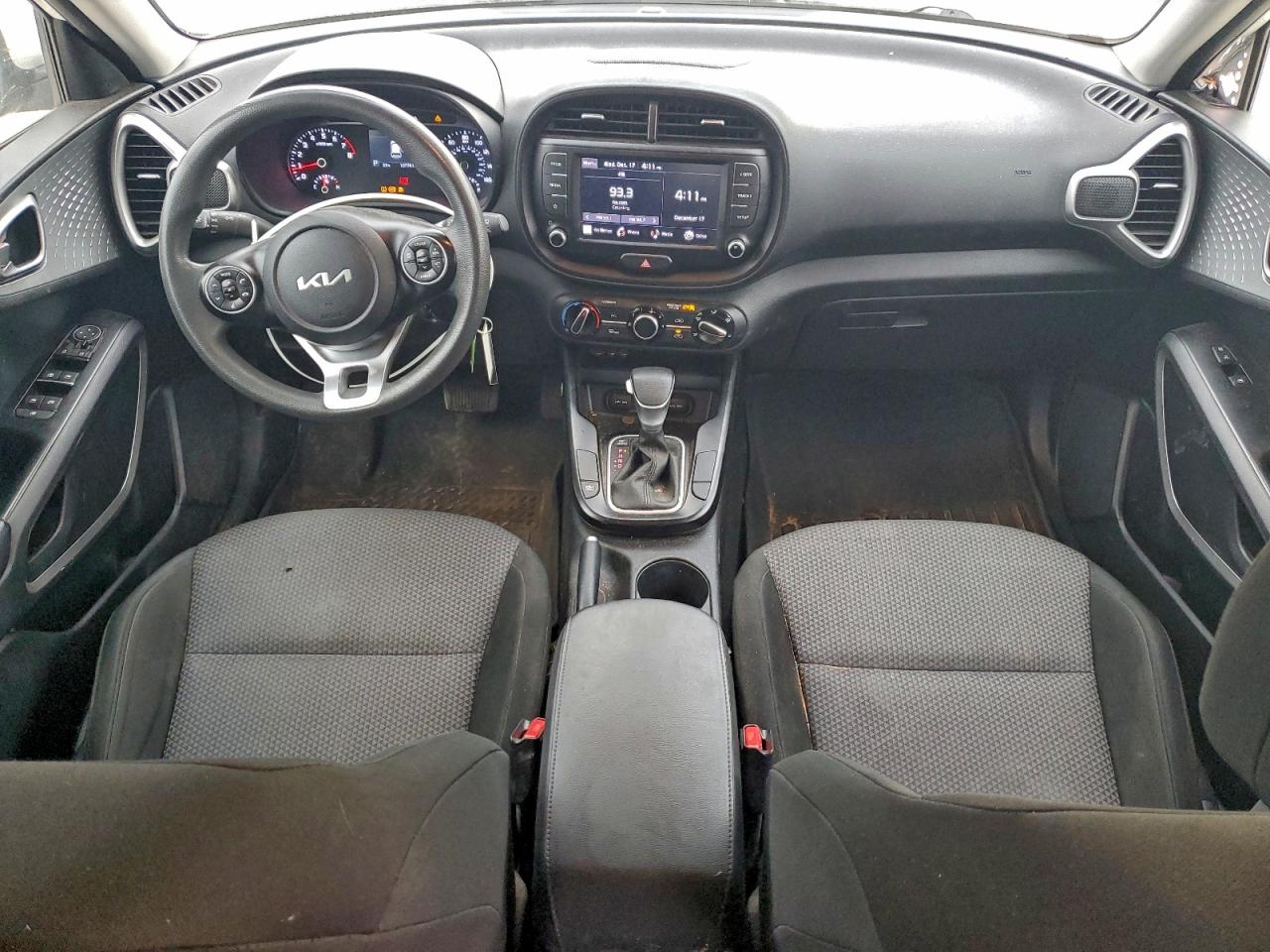 2022 KIA SOUL LX photo 8