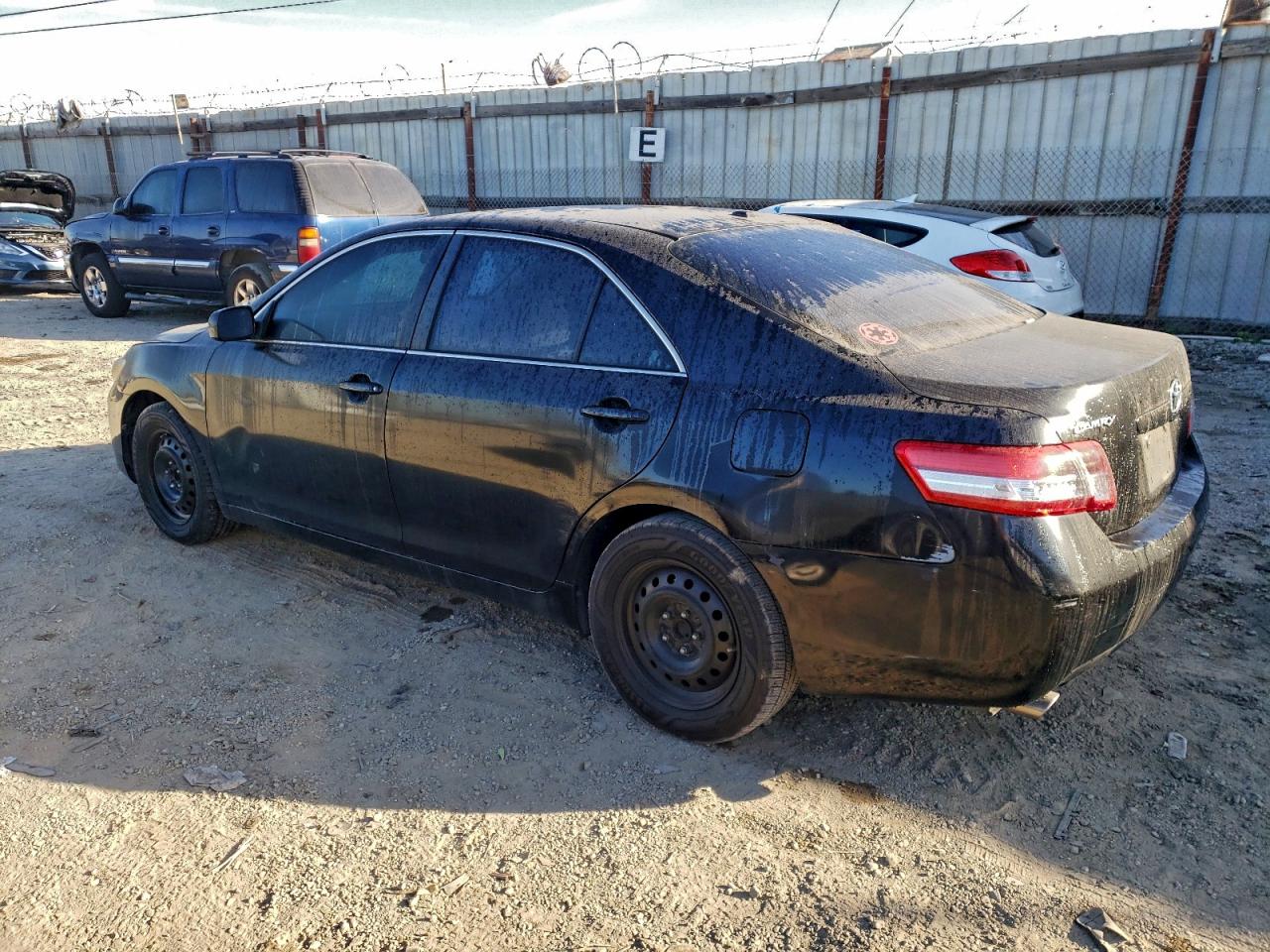 2010 TOYOTA CAMRY SE photo 2