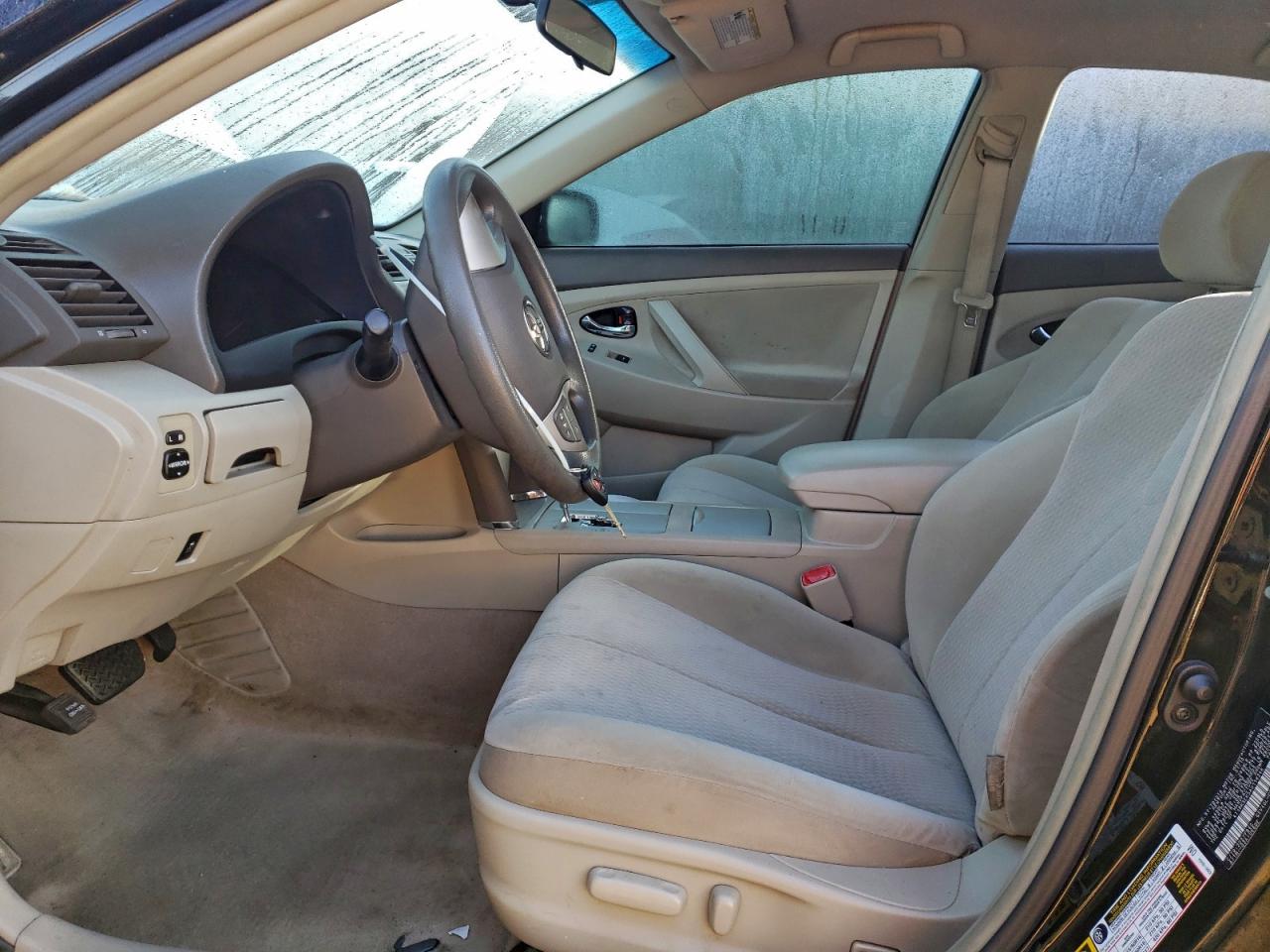 2010 TOYOTA CAMRY SE photo 7