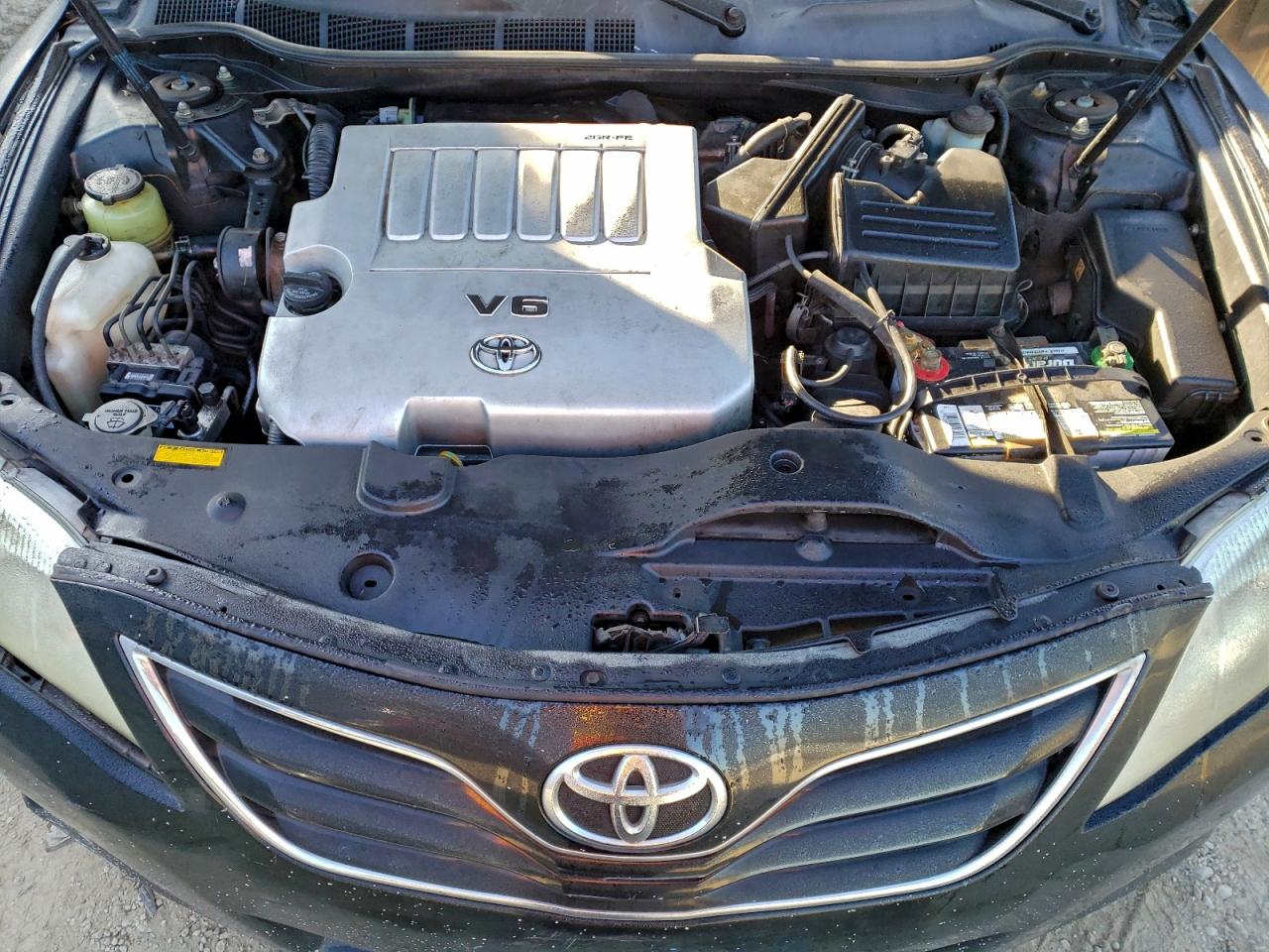 2010 TOYOTA CAMRY SE photo 11